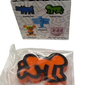 Keith Haring 2 Vinyl Collectible Dolls Barking Dog Orange Figure Sealed Box